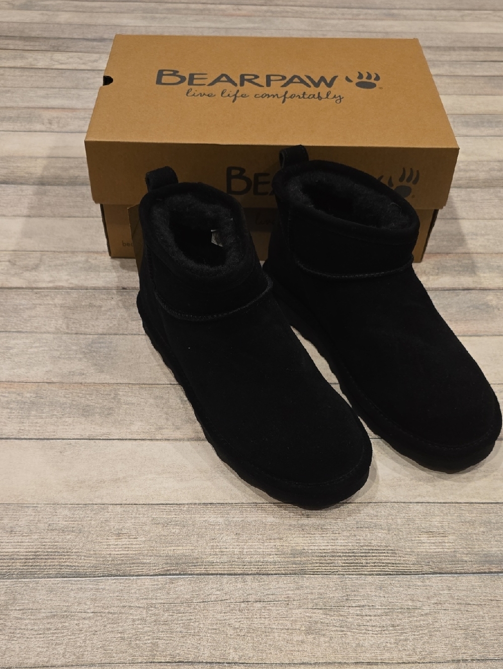 BearPaw Shorty Womens Black Suede Short Winter Boots Size 9